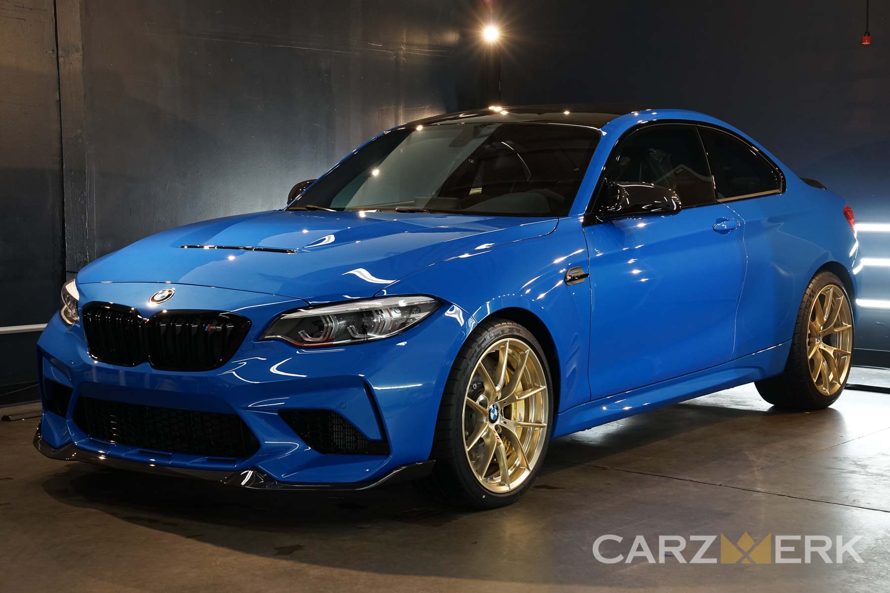 BMW M2CS Blue 32