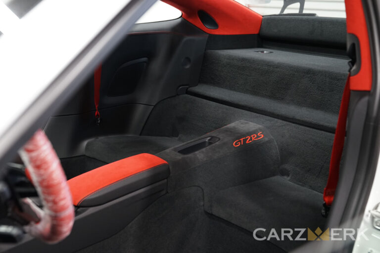 Porsche GT2RS | Seat Removal Interior Detail Trackspec seat bracket