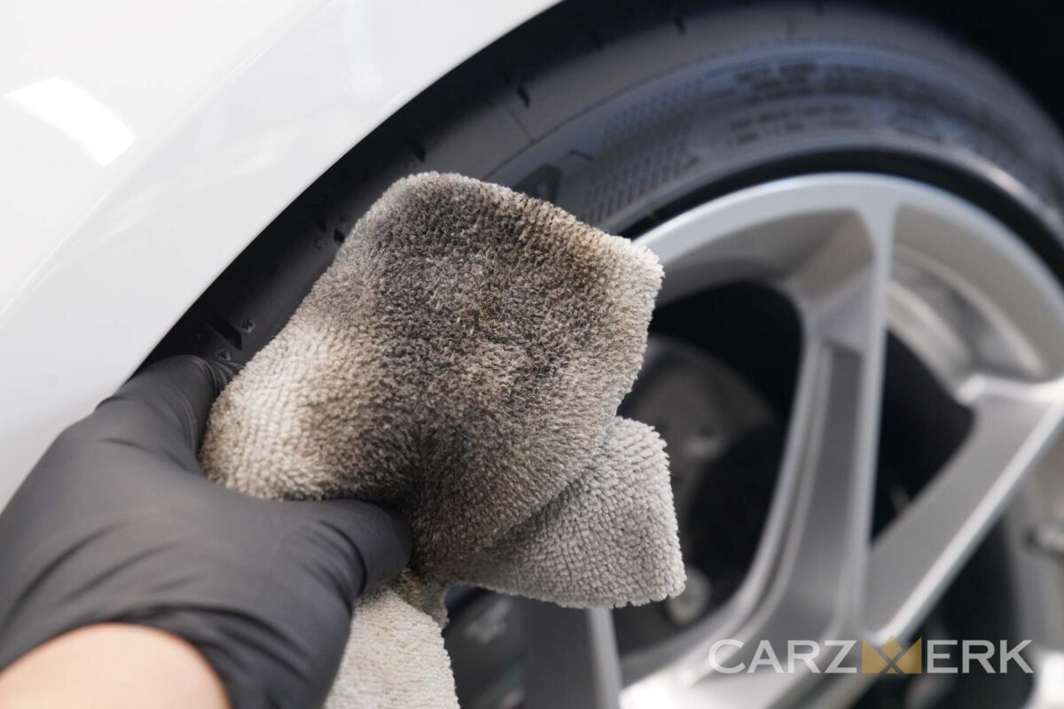 Porsche 992 GT3 Touring White - Tire Shine | Prep