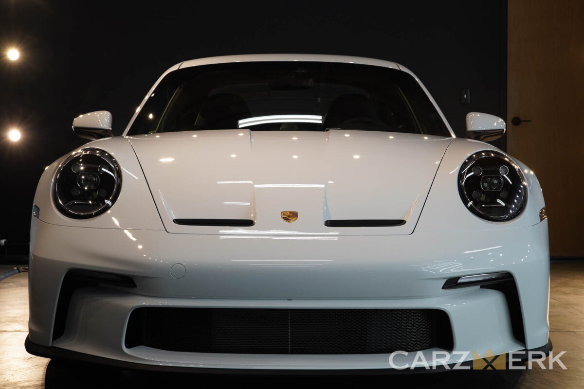 Porsche 992 GT3 Touring White - Front