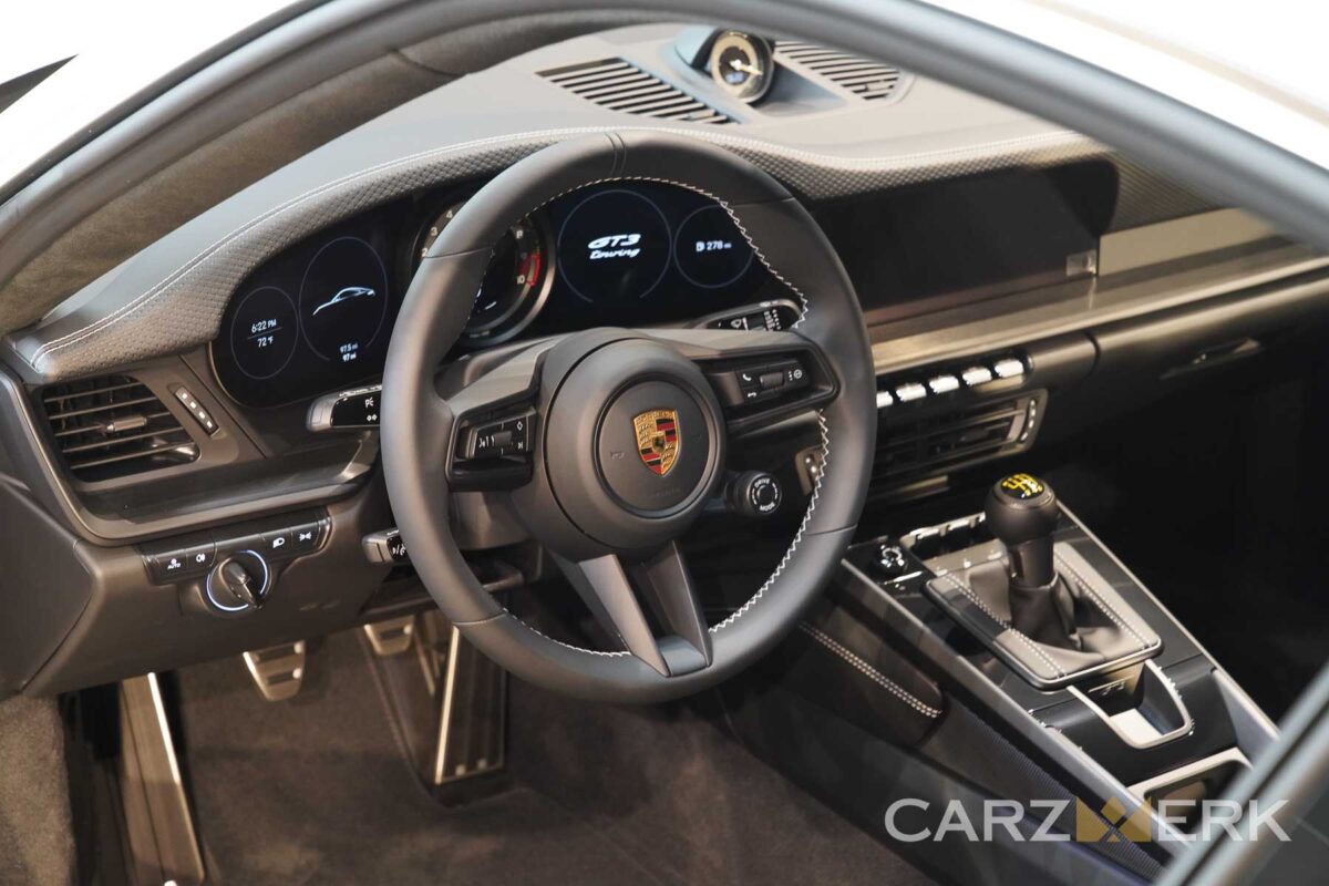 Porsche 992 GT3 Touring White - Interior with Manual 6 Speed