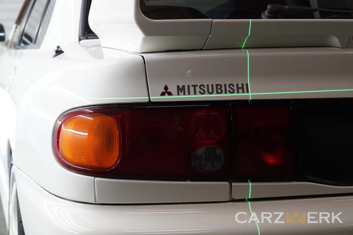 Mitsubishi Evo 3 Decal Installation - Green Laser alignment