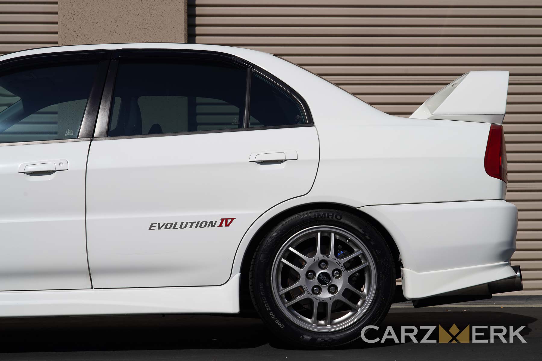 Mitsubishi Evolution 4 44