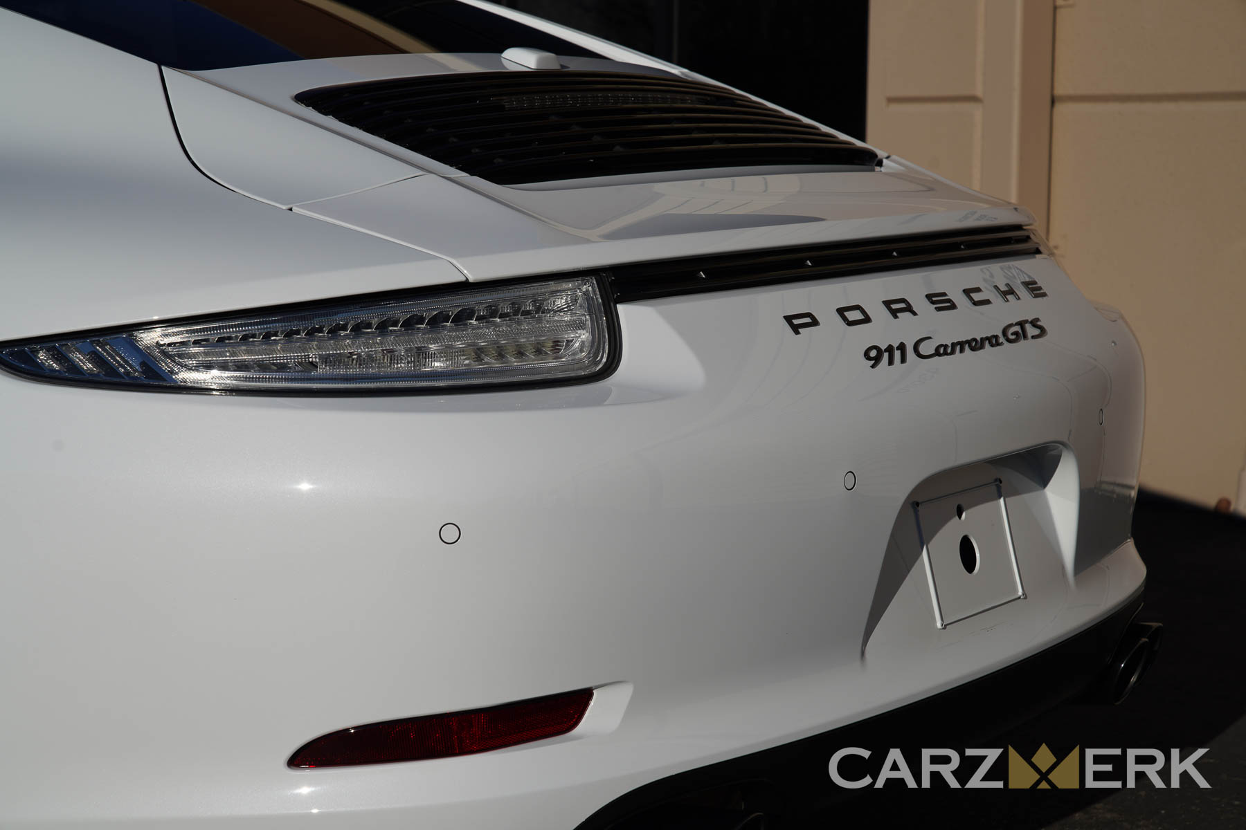 Porsche 991.1 GTS Metallic White 74