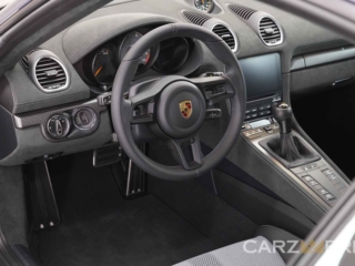 Porshce GT4RS 29