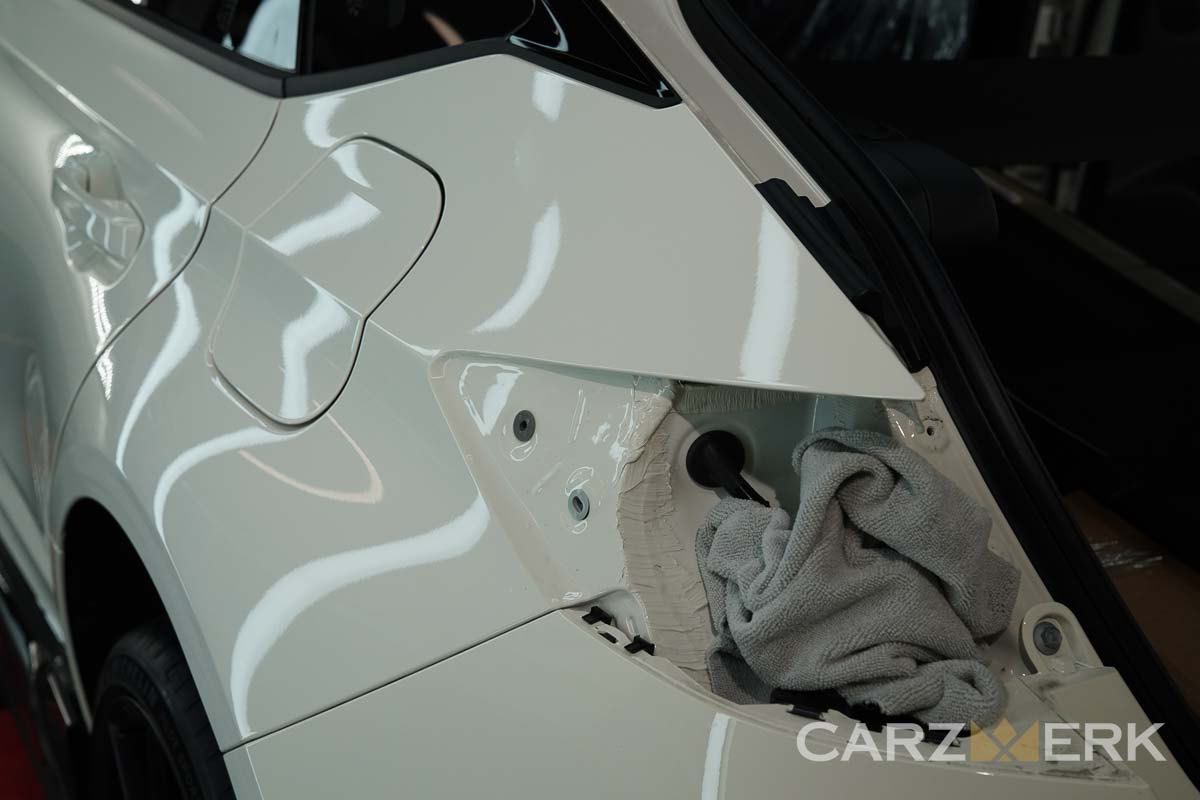 2022 Honda CTR Civic Type R - Championship White Clearcoat NH-0 - Quarter Panel with Tail-light removal