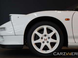 1995 Honda NSX-R Championship White - Front Wheels - Side Shot