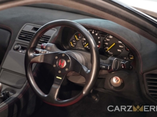 1995 Honda NSX-R Championship White - Alcantara Dash