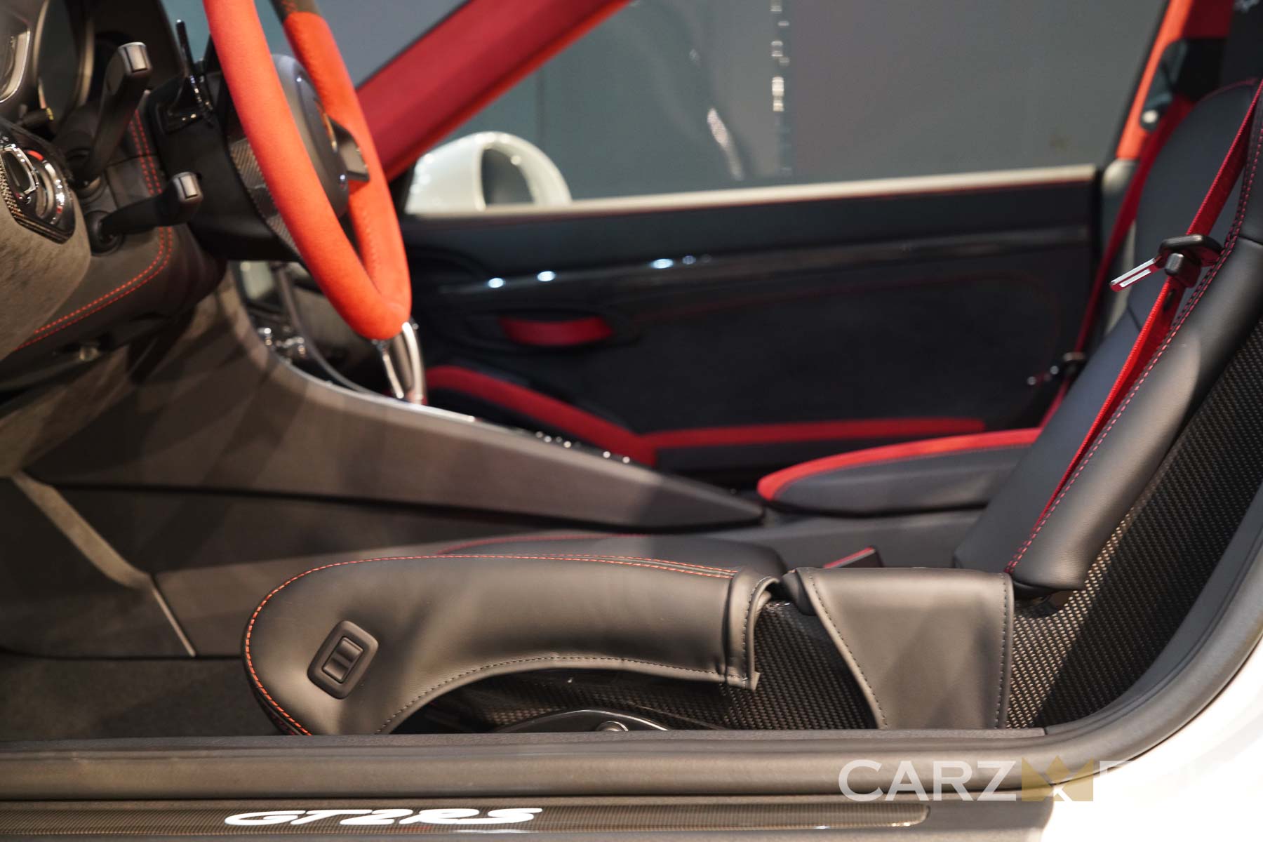 2018 Porsche GT2RS - White C9A - Seat Protection