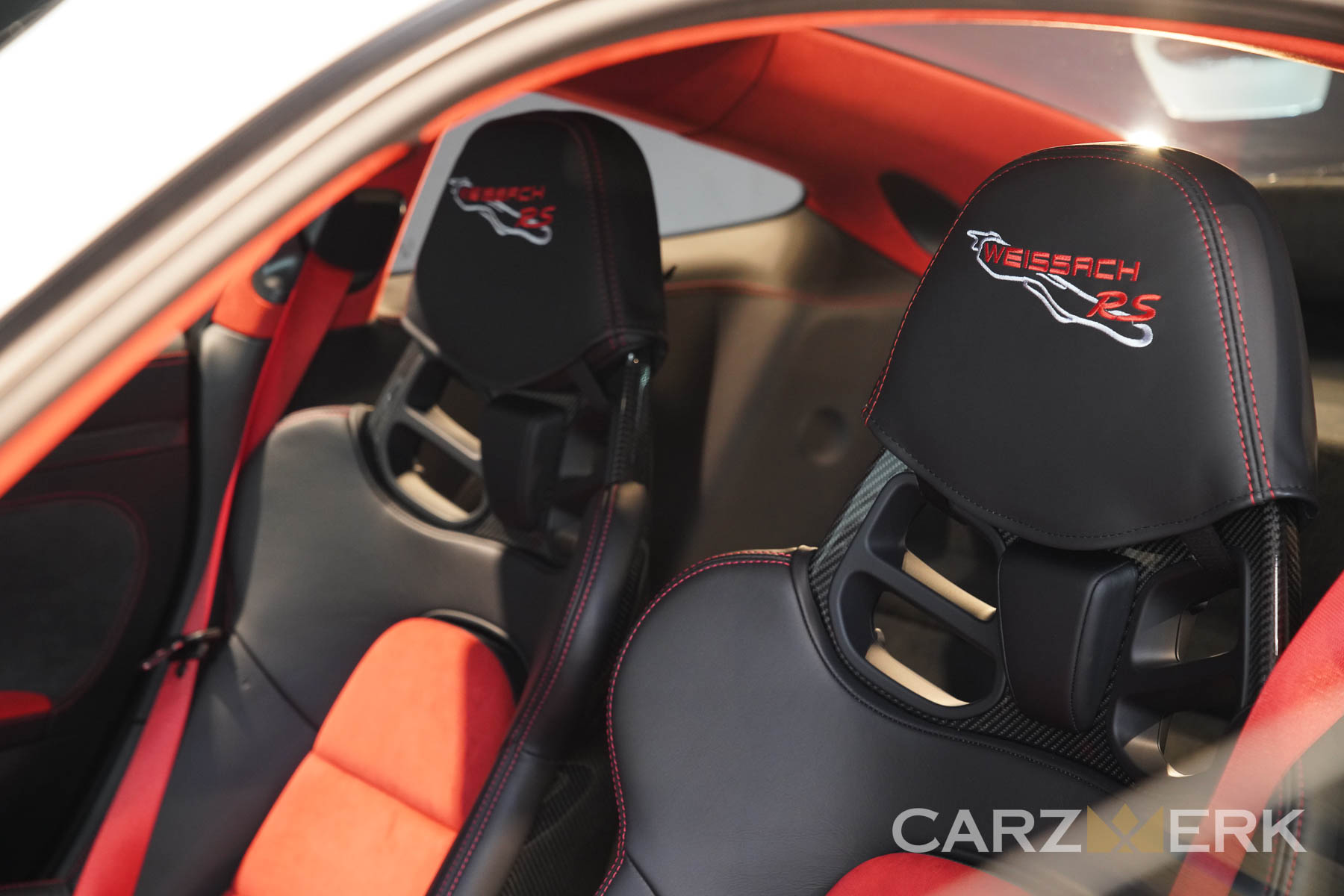 2018 Porsche GT2RS - White C9A - Seat headrest proection