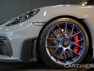 Porsche GT4RS Arctic Grey 104