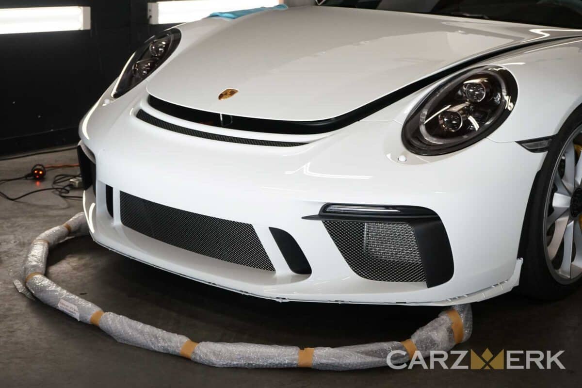 Brand new front lip for Porsche 991.2 GT3 in White