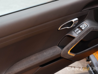 Porsche 991.2 GT3 Signal Yellow 84