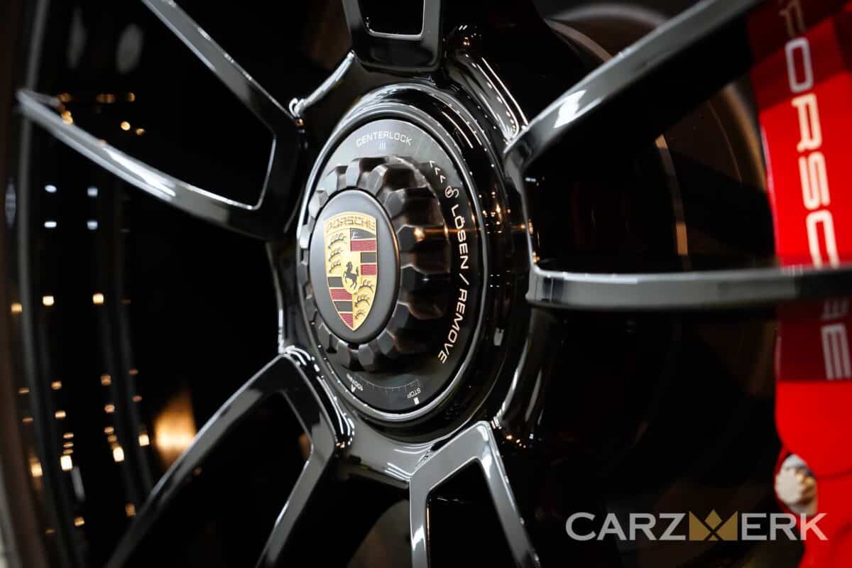Porsche 911 Carrera Targa 4 GTS Black 21