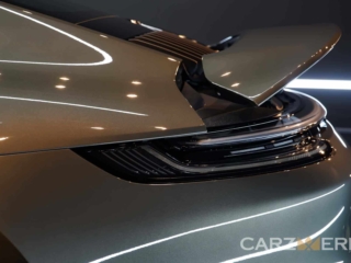Porsche 992 4GTS Aventurine Green 53