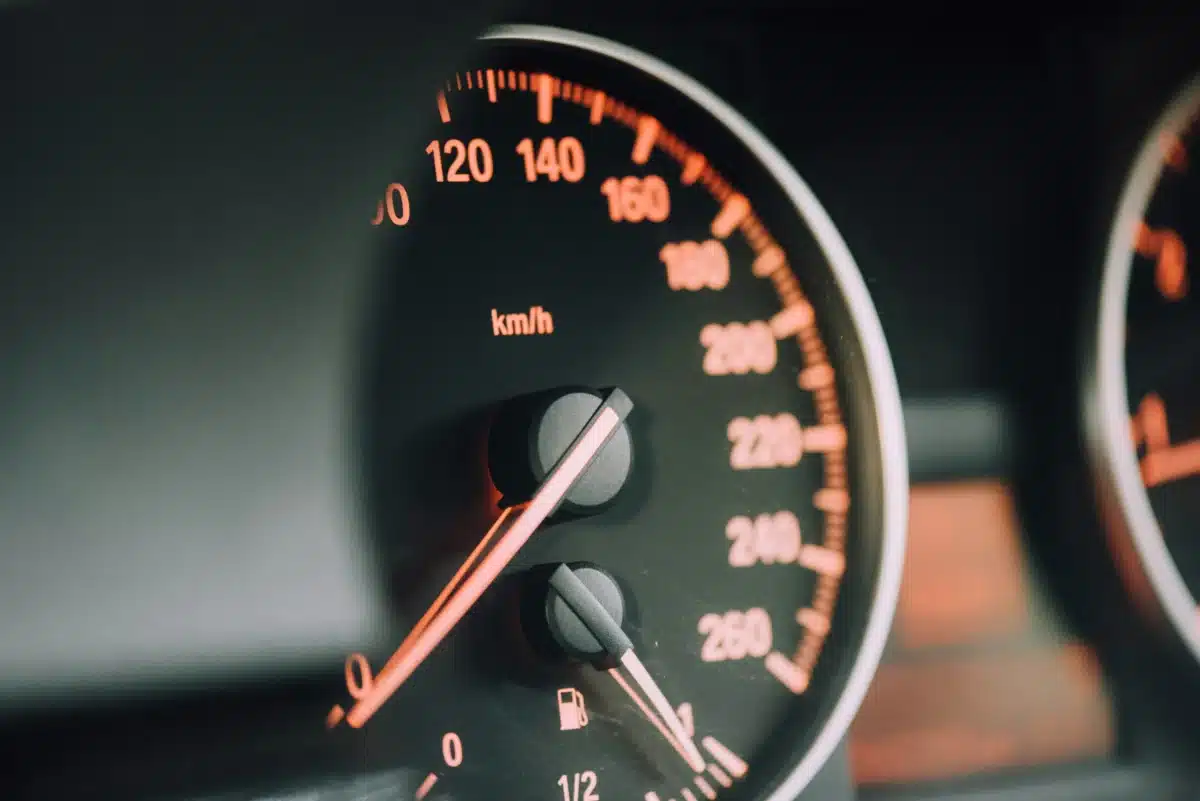 The speedometer of a low maintenance luxury car.