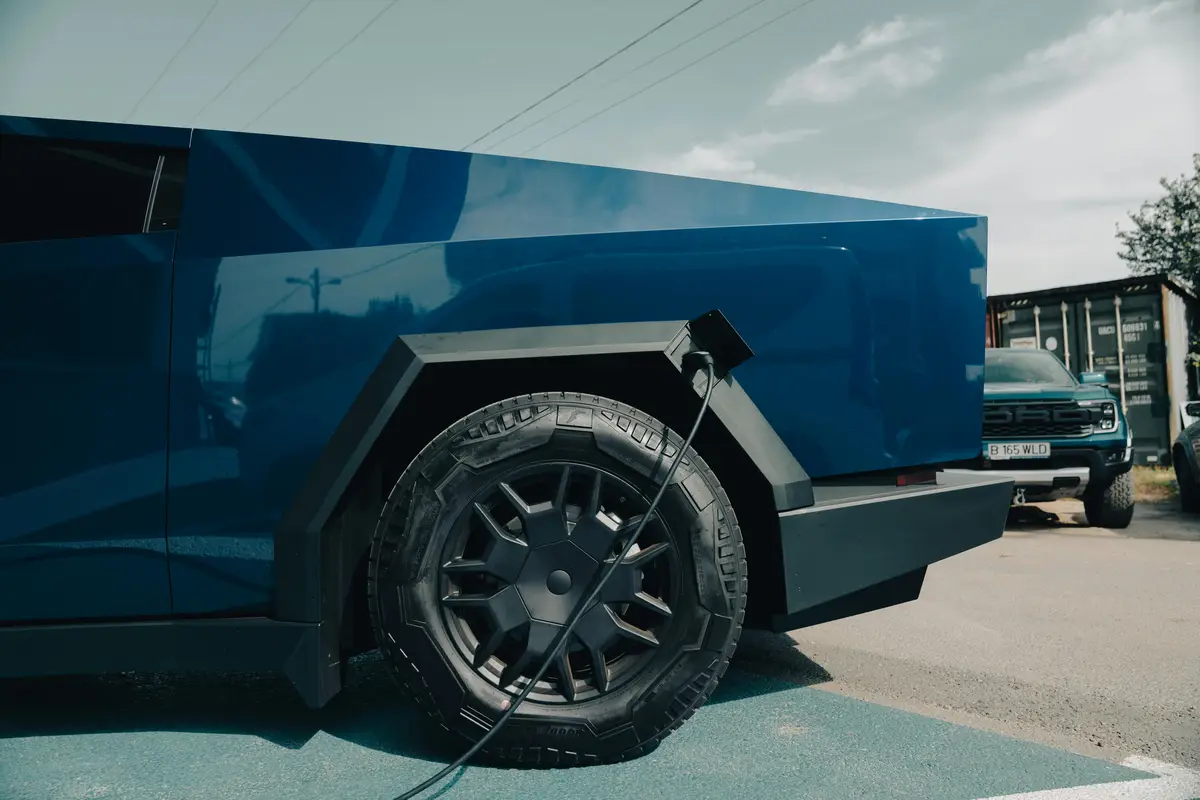 A Cyber Truck with blue color ppf for Tesla paint protection.